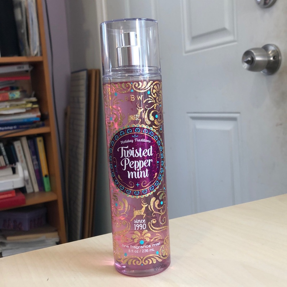 Twisted peppermint body spray 8 oz